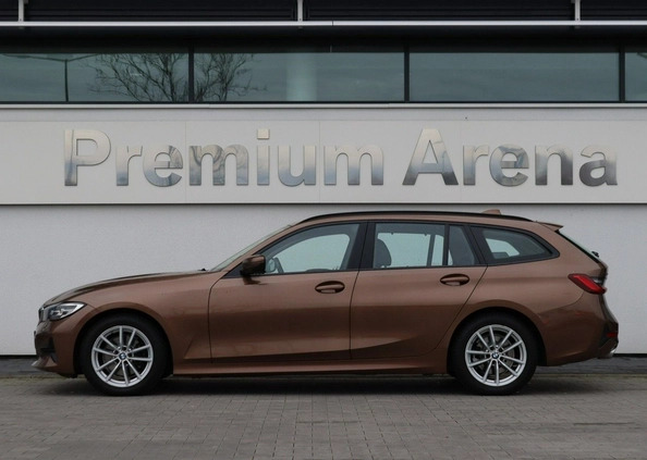 BMW Seria 3 cena 104900 przebieg: 123865, rok produkcji 2019 z Kolbuszowa małe 631